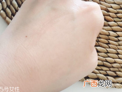 黛珂小紫瓶适合年龄 所有人群都能用