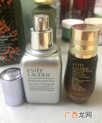 雅诗兰黛线雕精华和小棕瓶哪个好？一起使用效果佳