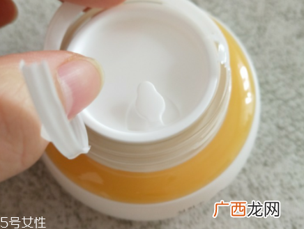 雪花秀滋阴套装适合什么肤质？所有肌肤都适用