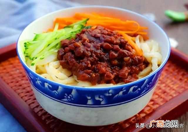 肉丁炸酱做法 炸酱面怎么做好吃法