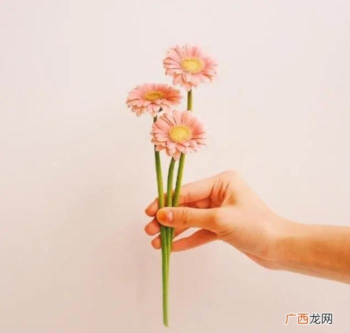 天冷了关心朋友的话 关心人的话