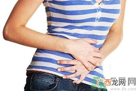 急性肠胃炎的症状有哪些？急性肠胃炎需注意什么问题？