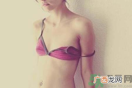 胸部太小的原因是什么?导致胸部变小的原因有哪些?