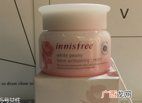 悦诗风吟白牡丹素颜霜多少钱 悦诗风吟白牡丹素颜霜使用测评