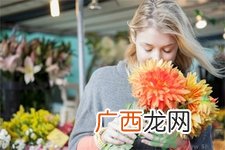 花粉过敏的表现是什么？如何有效的预防花粉过敏？