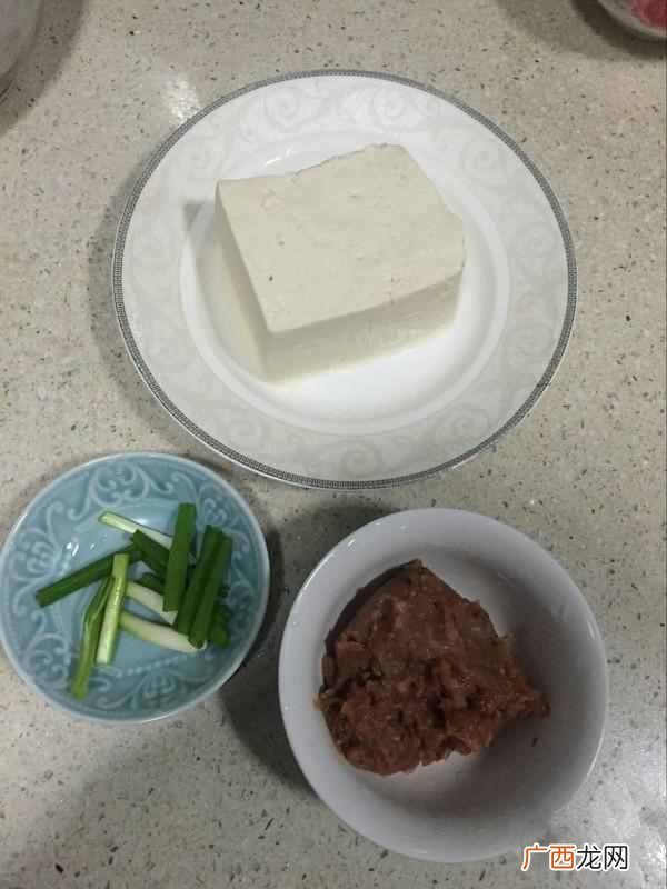 家常豆腐圆子汤做法 豆腐肉丸汤怎么做好吃