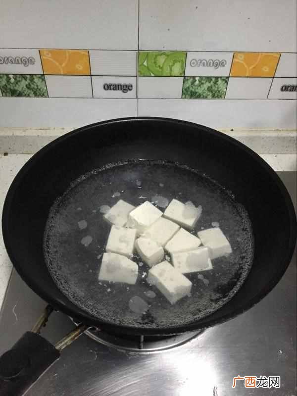 家常豆腐圆子汤做法 豆腐肉丸汤怎么做好吃