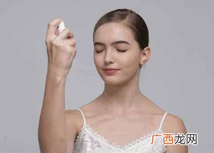 自制水疗做完要洗脸吗 敏感皮肤干燥怎么办