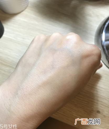 mecca防晒霜好用吗 可做妆前的防晒霜