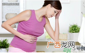 肚脐下面一按就疼是什么原因?女人肚脐下面疼咋回事?