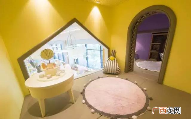 小县城开儿童主题餐厅 monkeys儿童餐厅加盟店