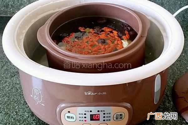 小熊迷你电炖锅怎么用（小熊电炖锅的甜品功能