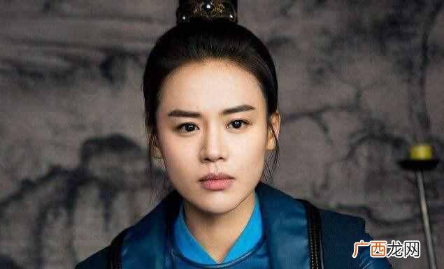 塌鼻子加蒜头鼻 蒜头鼻塌鼻梁怎么办