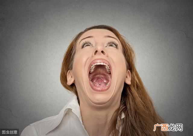 如何唱高音不伤喉咙 怎么唱高音不破音