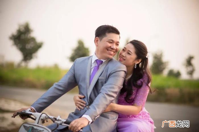 女人做错了怎样挽回男人的心，女人要想挽回一个男人的心