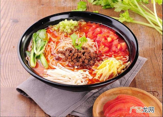 2020新型小吃最赚钱 开什么店子轻松又稳定