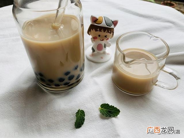 我开奶茶店的经历 各种奶茶店的加盟费用