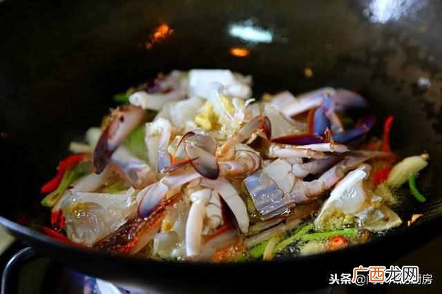 螃蟹怎么清理内脏 螃蟹怎么做好吃又简单