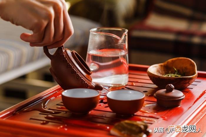 喝茶品出了人生的感悟 茶与人生的感悟