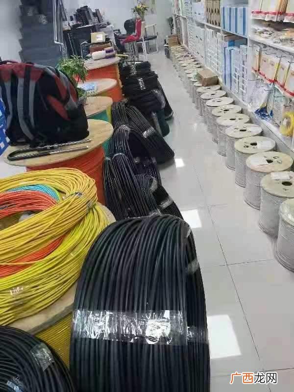 新手适合开什么店最赚钱,投资少的店有哪些