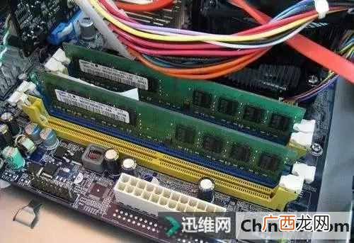为什么电脑会自动重启（电脑自动关机又重启怎