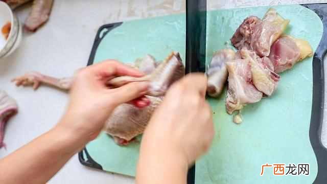 鸡汤炖什么好吃有营养（鸡汤怎么炖美味又滋补