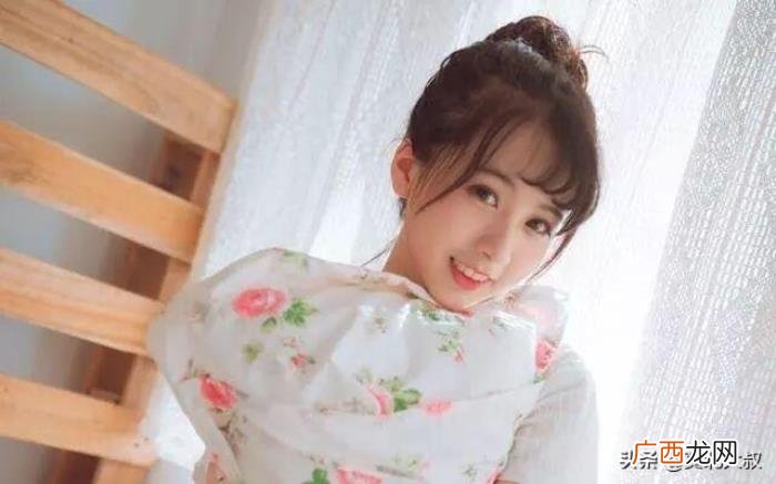 女人主动加喜欢人的微信，女人喜欢一个人应该主动吗
