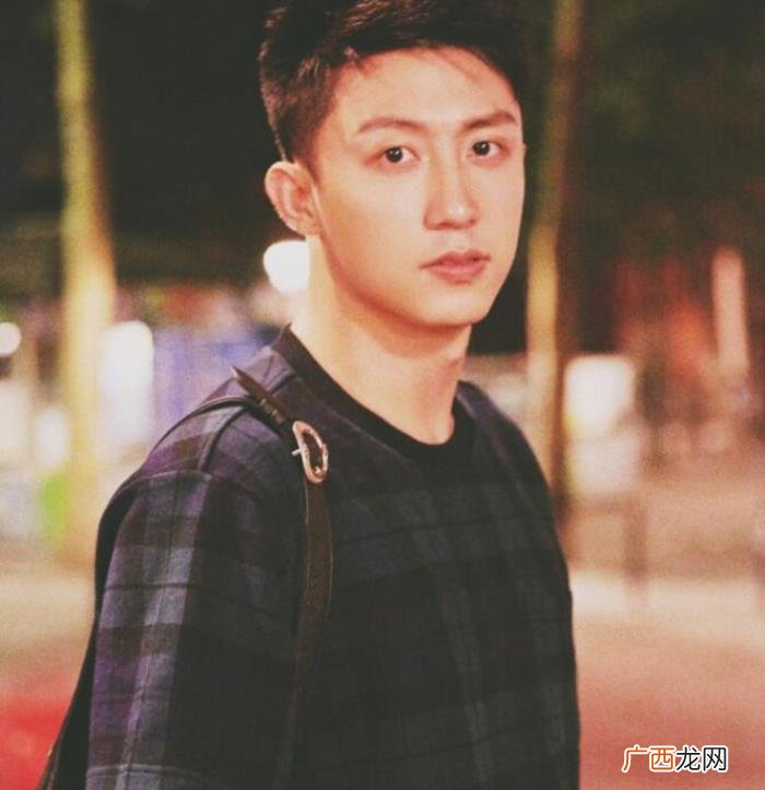 迪丽热巴黄景瑜恋情八卦，迪丽热巴黄景瑜恋情再爆新线索