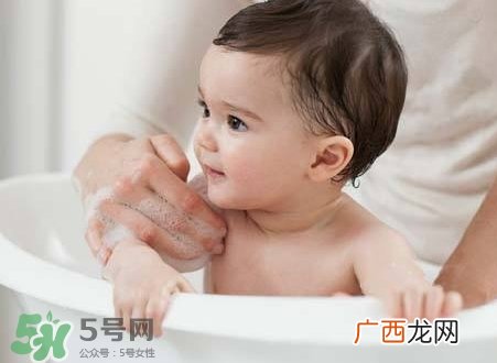 得了猩红热可以洗澡吗?感染猩红热能洗澡吗?