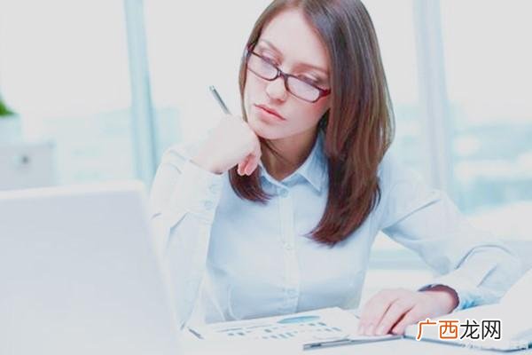 小镇上开什么店独特的,女生开店开什么店比较好