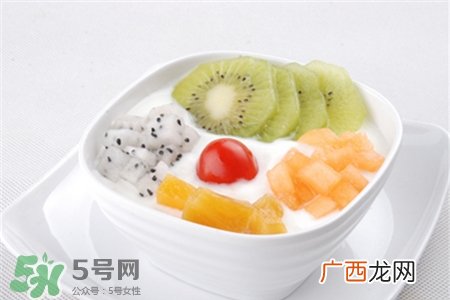 皮肤过敏可以喝酸奶吗？皮肤过敏能不能喝酸奶？
