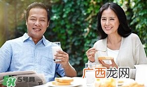 血管性头痛是怎么引起的？血管性头痛的症状