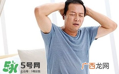 血管性头痛是怎么引起的？血管性头痛的症状