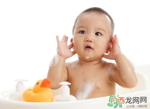 得了手足口病可以洗澡吗?感染手足口病能洗澡吗?