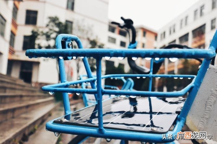 原来喜欢下雨是一种瘾 喜欢下雨天
