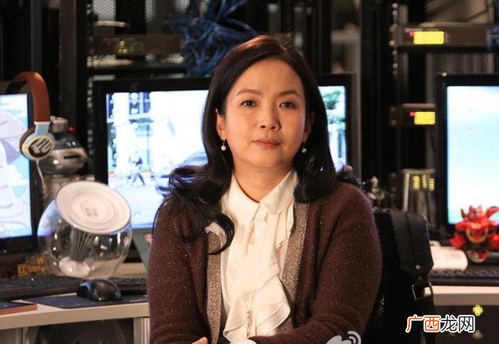 61岁吕丽萍与三婚老公同框庆生 吕丽萍老公