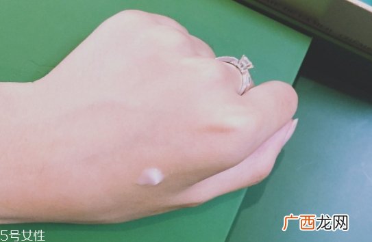 lamer海蓝之谜凝霜怎么用？更适合油皮的一款面霜