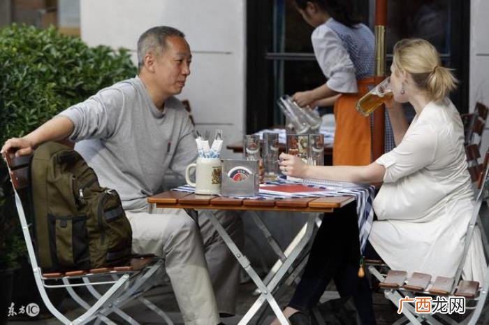 嫁给一个大我5岁的老外 嫁给外国人会撑坏