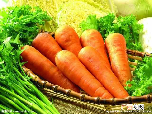 近视眼吃什么好明日养眼（多吃哪些食物对视力