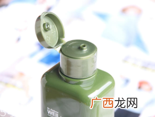 悦木之源和伊丽莎白雅顿哪个好？两款精华大比拼