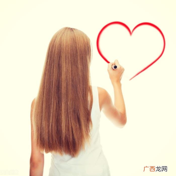 双鱼男喜欢的女生打扮，能让双鱼男主动的是哪类型的女生