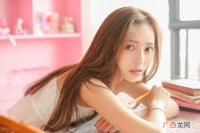 双鱼男喜欢的女生打扮，能让双鱼男主动的是哪类型的女生
