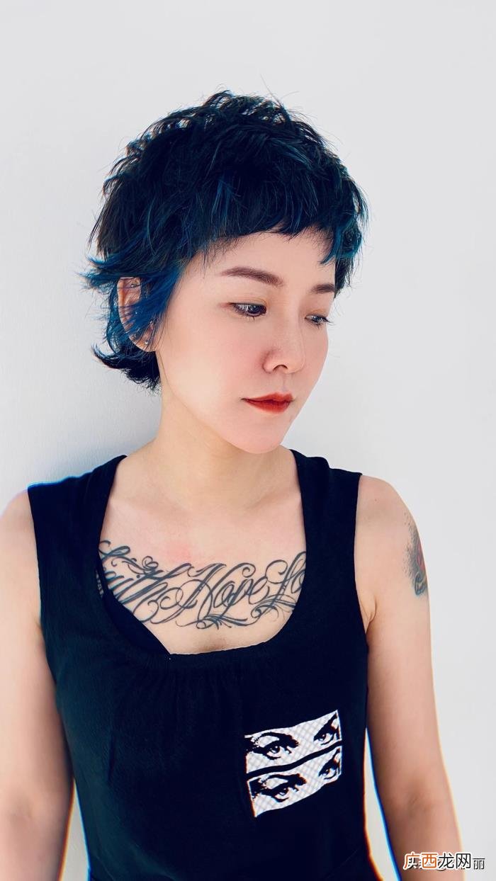 现下最流行的女生发型,这才是当下流行的发型