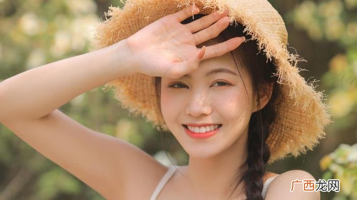 和女生搭讪万能开场白,这三个幽默的开场白