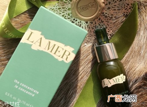 lamer海蓝之谜精华液怎么用？