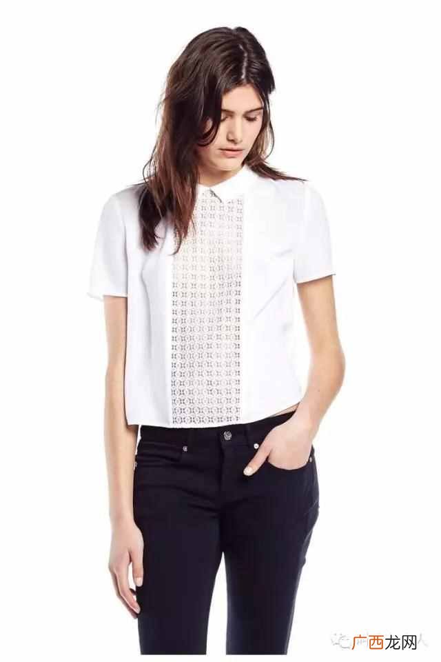 明星穿什么品牌衣服吗（明星穿的品牌衣服有哪