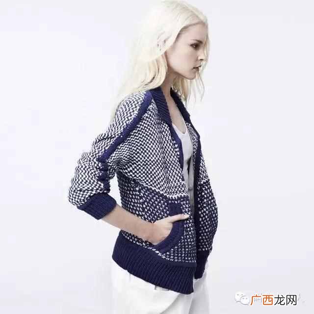 明星穿什么品牌衣服吗（明星穿的品牌衣服有哪