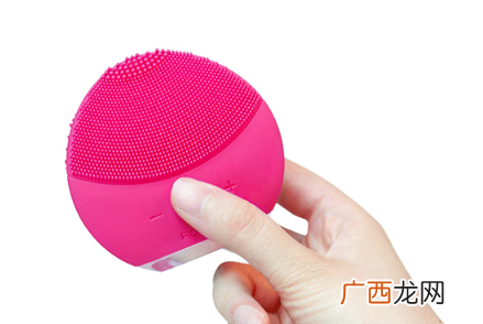 luna洁面仪会把角质洗薄吗 luna mini2和go的区别