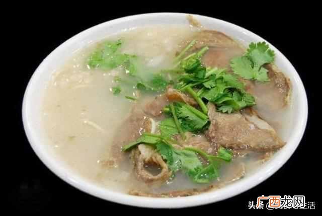 早市摆地摊卖什么好（早市上卖什么吃的受欢迎