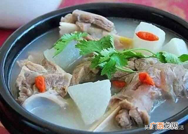 早市摆地摊卖什么好（早市上卖什么吃的受欢迎